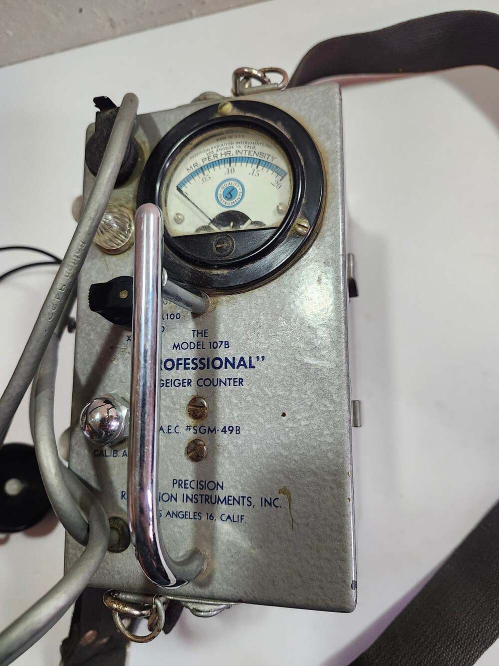 Precision Radiation Instruments Inc. Model 107B Professional Geiger Counter